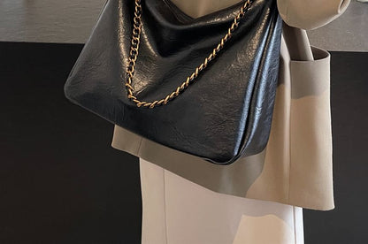 Faux Leather Plain Shoulder Bag With Chain Strap