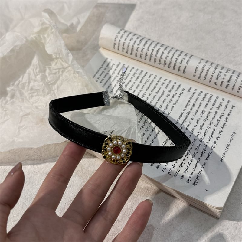 Choker Beaded