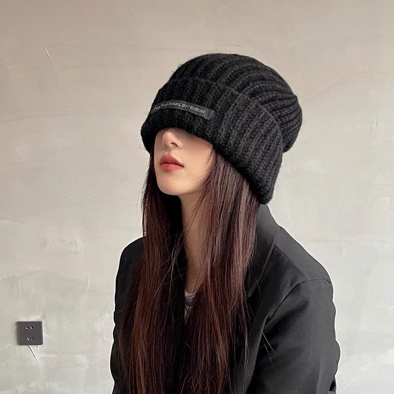 Beanie Applique Knit Ribbed