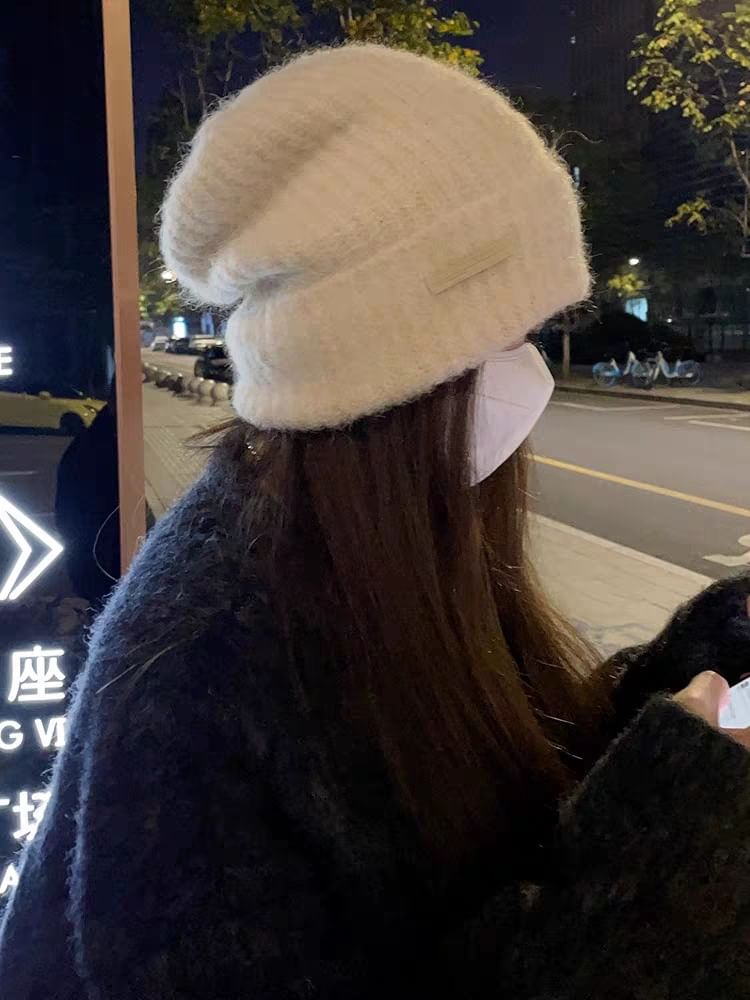 Plain Knit Applique / Ribbed Beanie