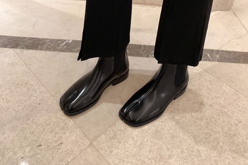 Chunky Heel Split Toe Plain Genuine Leather Short Chelsea Boots