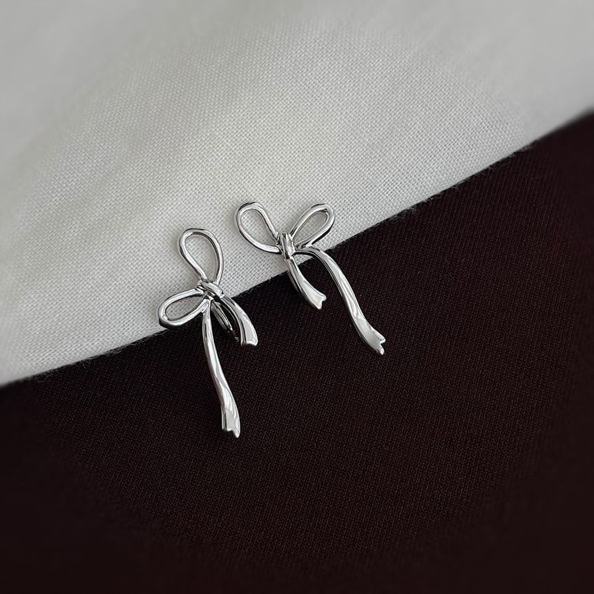 Bow Clip-On Earring