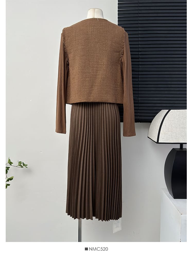 Frayed Tweed Vest / Pleated A-Line Dress