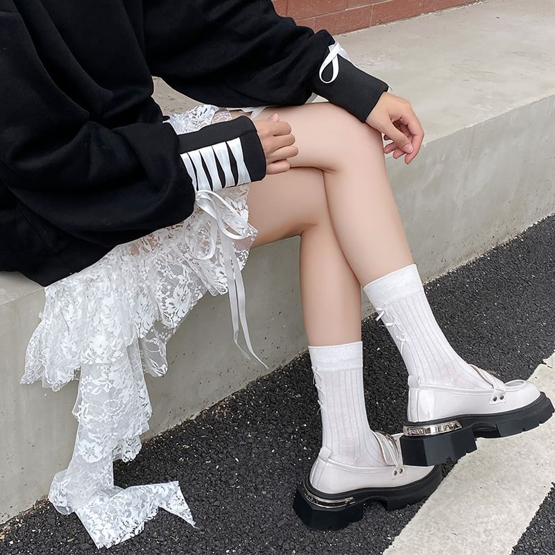 Ribbon Accent Crew Socks