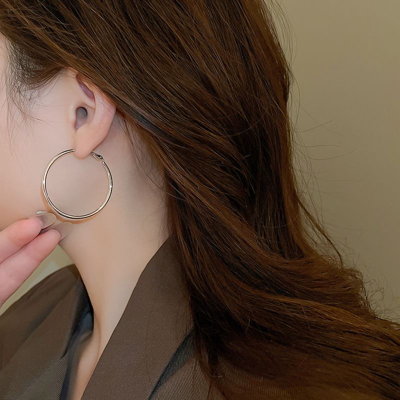 Shiny Hoop Earring