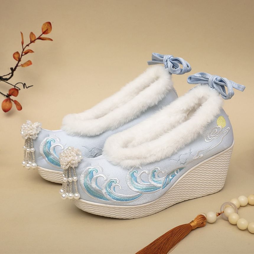 Fleece-Lined Heel Embroidered Wedge Pumps