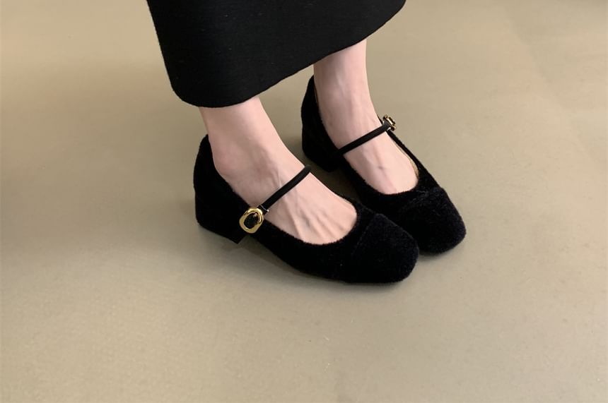 Plain Jane Mary Pumps Heel Low