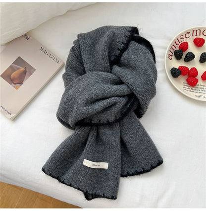 Contrast Trim Label Applique Scarf