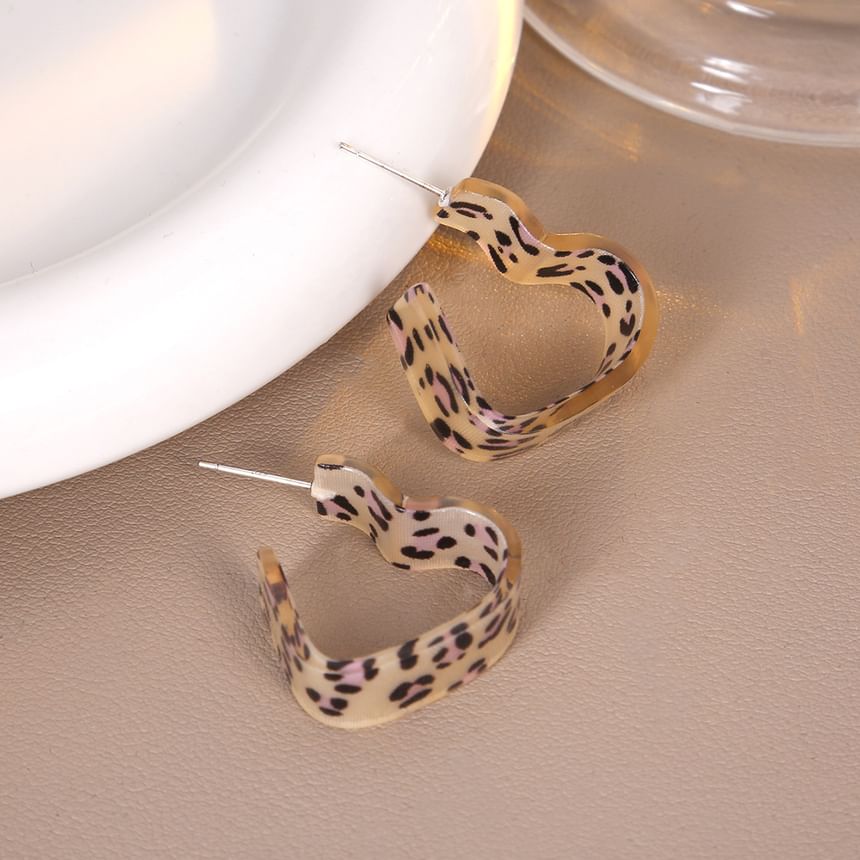 Leopard Print Heart Acrylic Open Hoop Earring