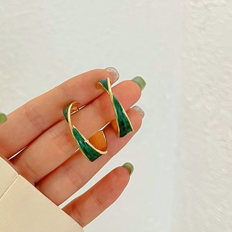 Open Alloy Galaxy Twisted Hoop Earring