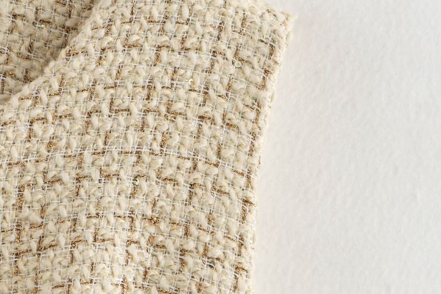 Round Neck Tweed Belted Button Vest