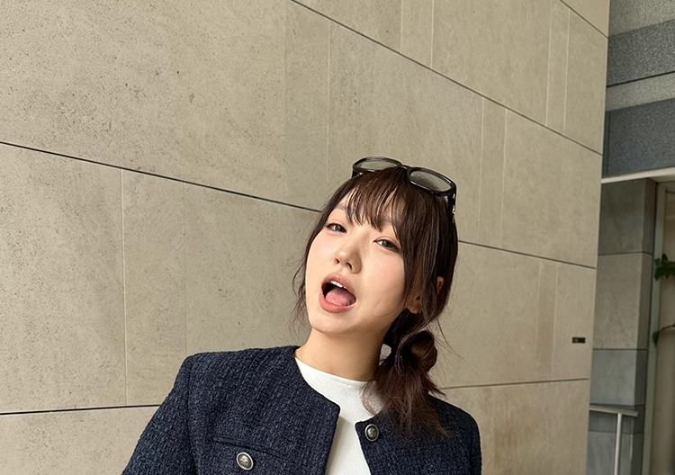 Round Neck Tweed Button Jacket