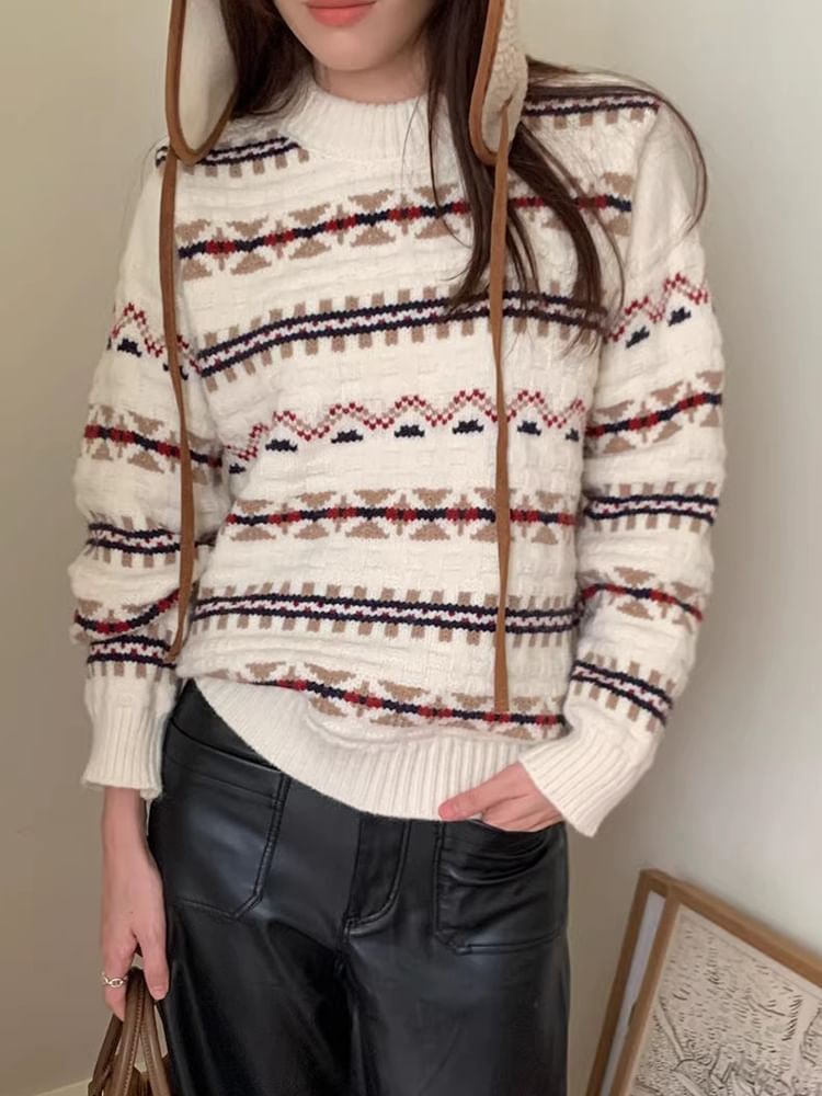 Round Neck Patterned Sweater