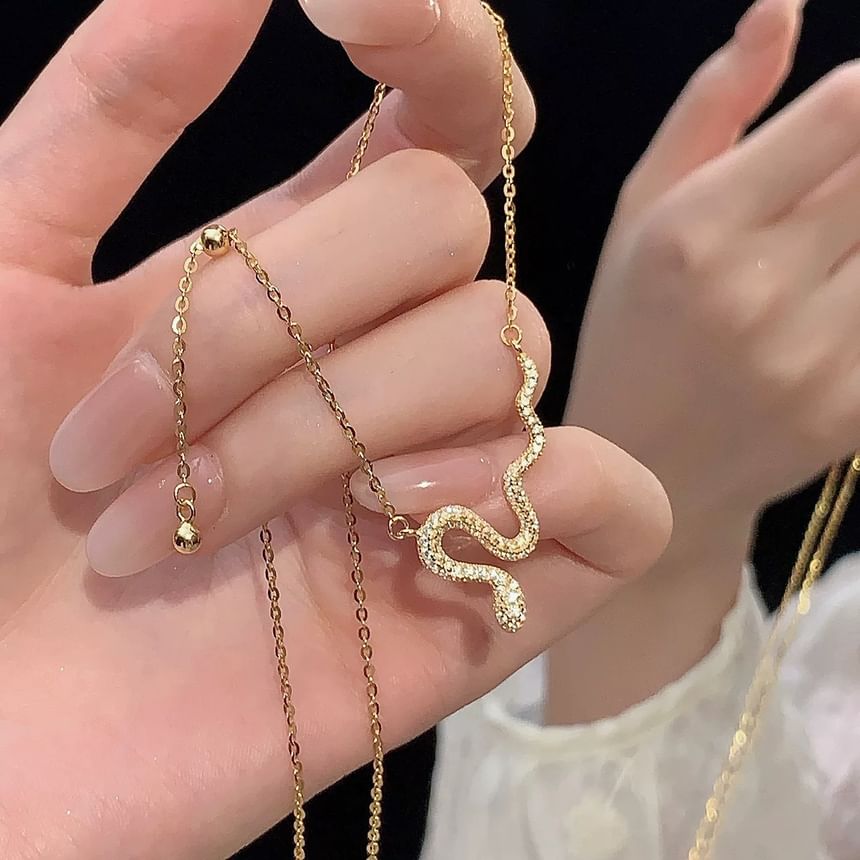 Snake Rhinestone Pendant Necklace