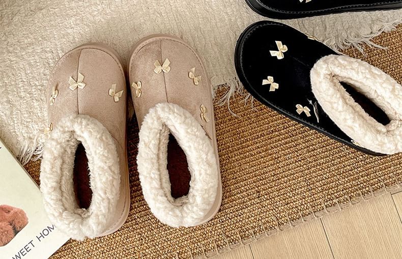 Short Fleece-Lined Snow Platform Bow Boots