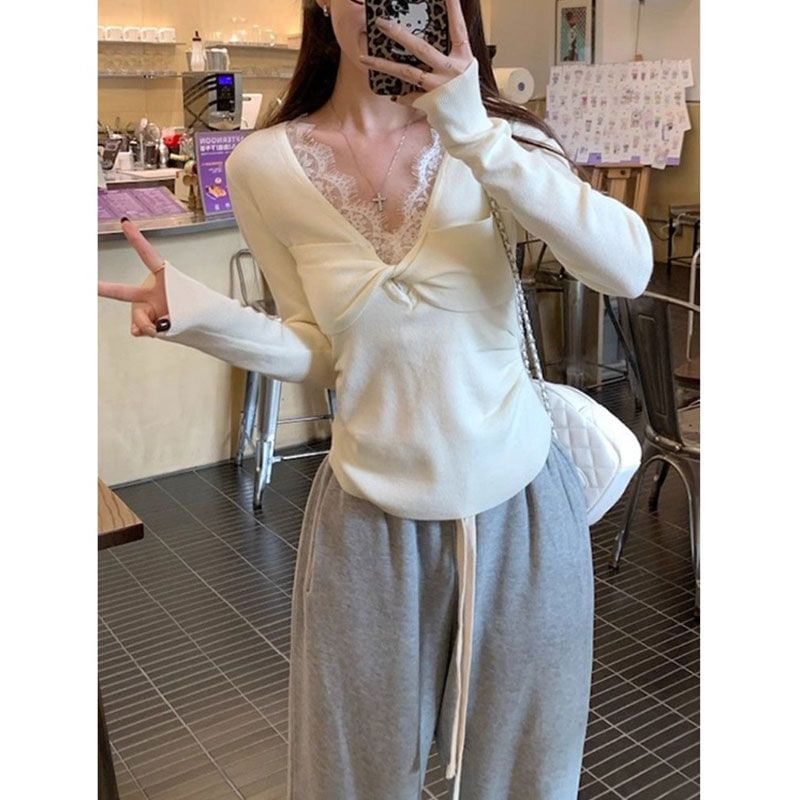 Twist Panel Lace V-Neck Knit Top