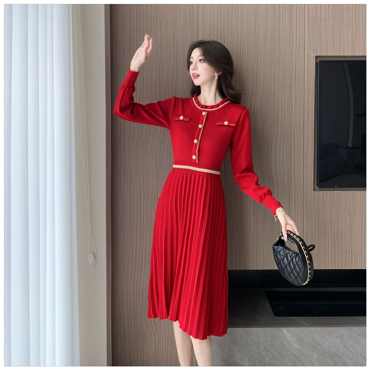 Long-Sleeve Crew Neck Plain Pleated Hem Knit A-Line Dress