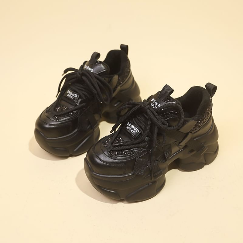 Sneakers Lettering Platform