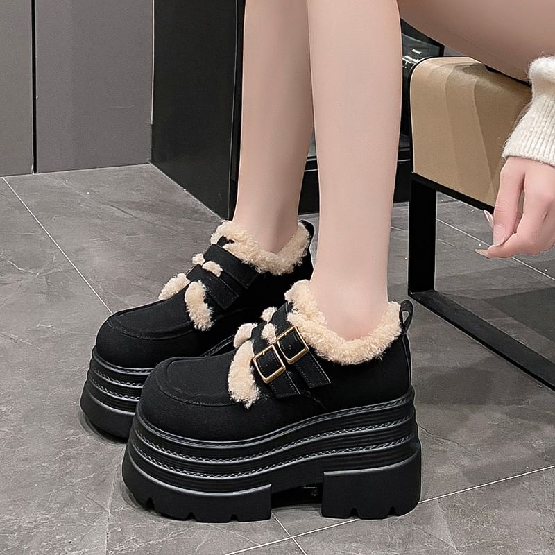 Fleece Lined Buckled Platform Ankle Snow Boots