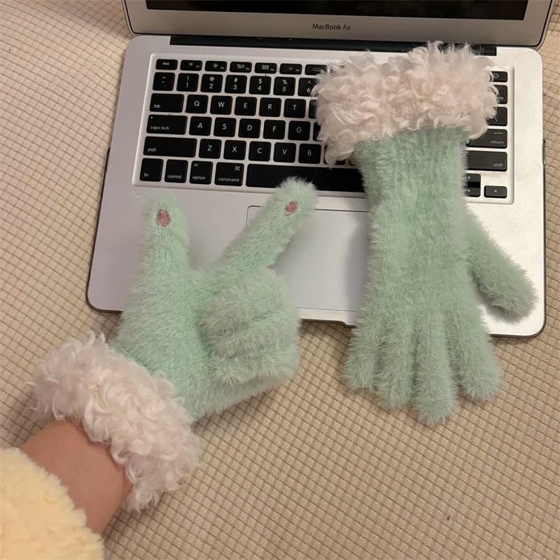 Gloves Two Fluffy Trim Tone