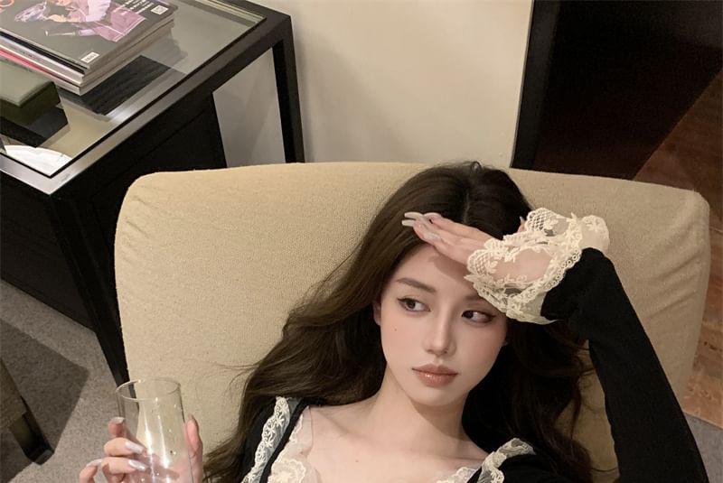 Neck Top Scoop Lace Crop Long Trim Sleeve Plain