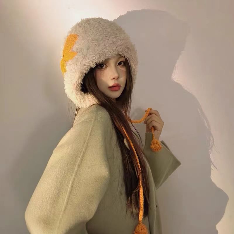 Bow Hat Chenille Trapper Applique