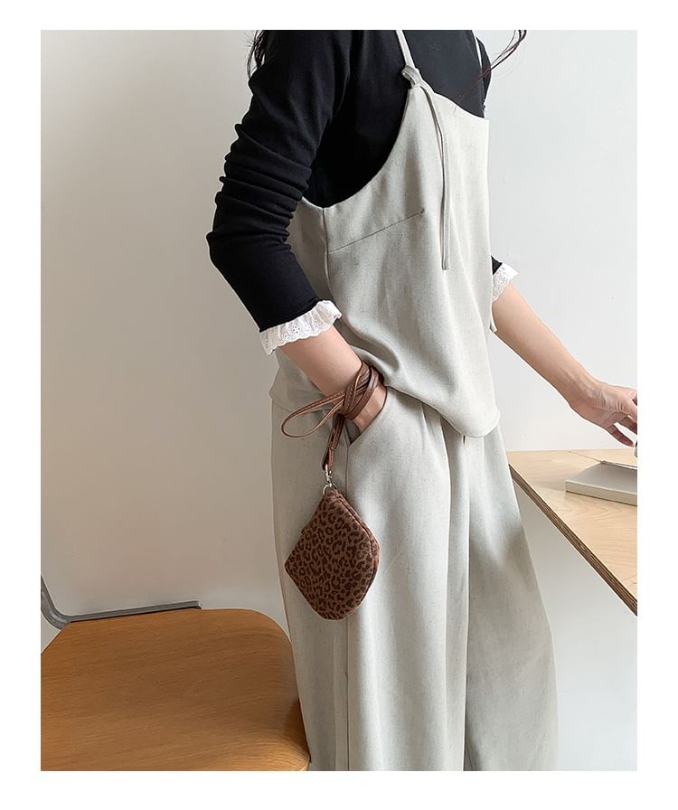 Print Pouch Leopard Necklace