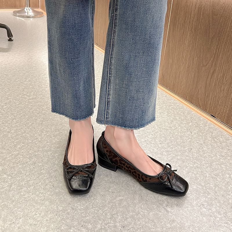 Panel Bow Accent Faux Leopard Heel Leather Brogue Print Pumps Low
