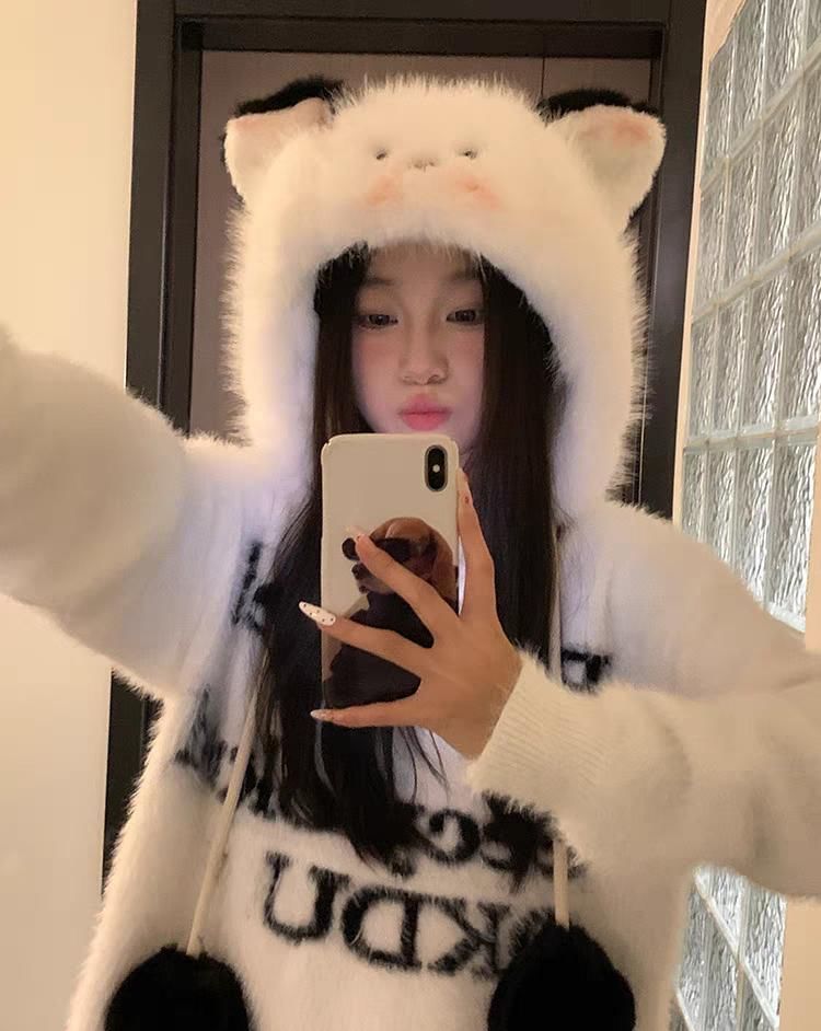 Hat Trapper Fluffy Cat