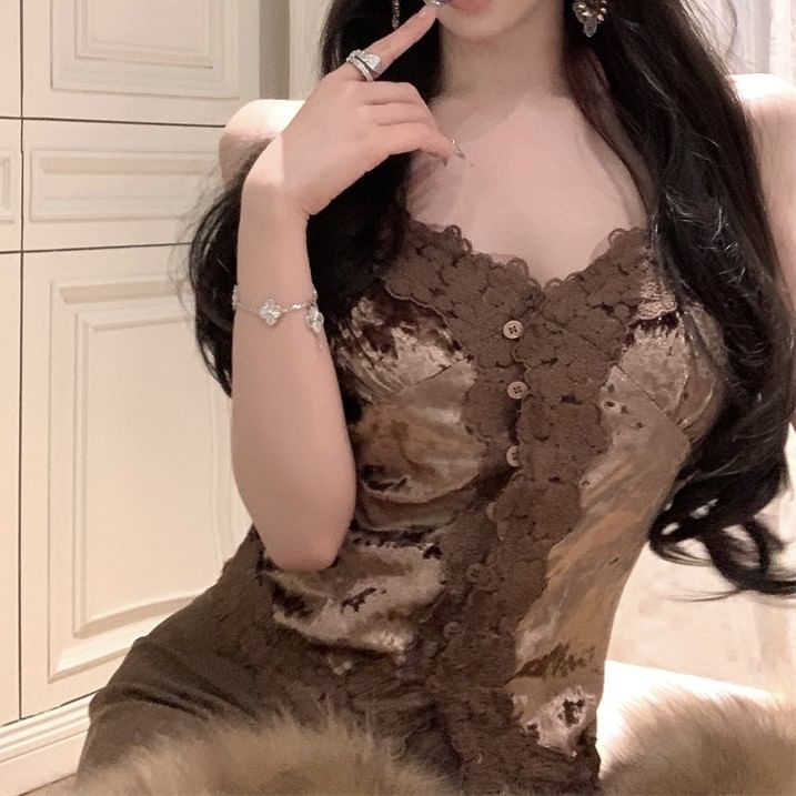 Plain Corp Frill Cami Trim Top