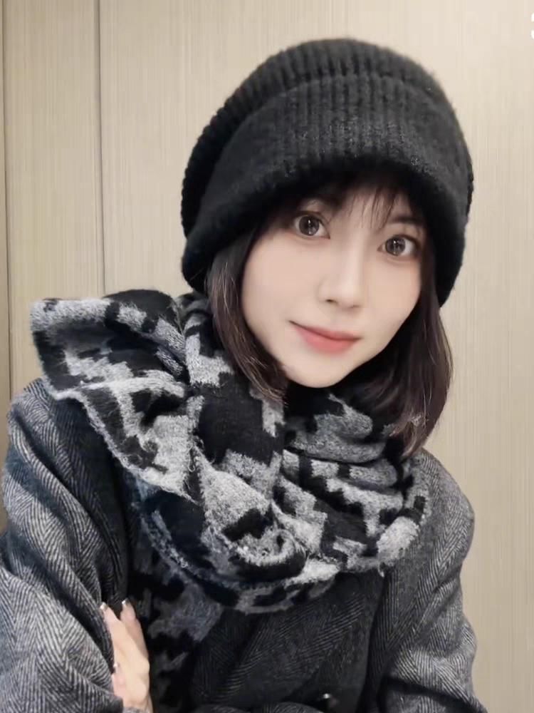 Patterned / Beanie Plain