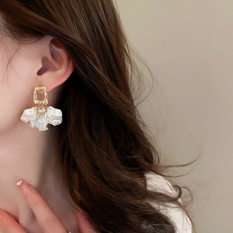 Earring Flower Drop