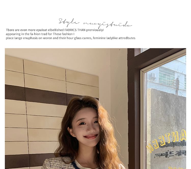 Round Neck Contrast Trim Tweed Button Jacket