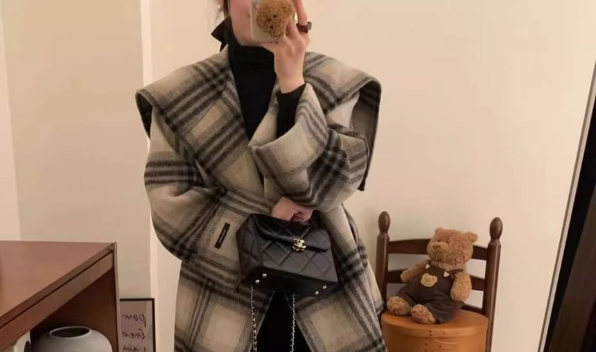 Lapel Collar Plaid Woolen Coat