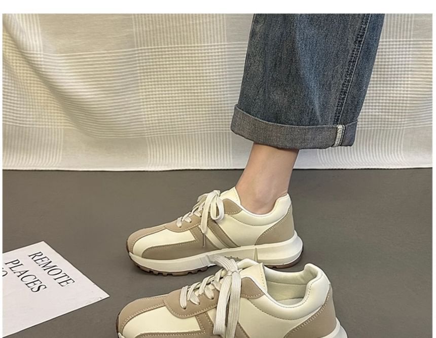 Sneakers Platform Panel