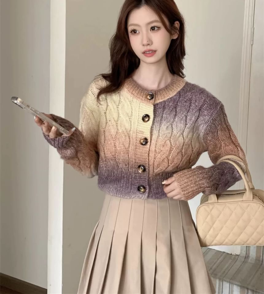 Gradient Button Crop Round Neck Cardigan