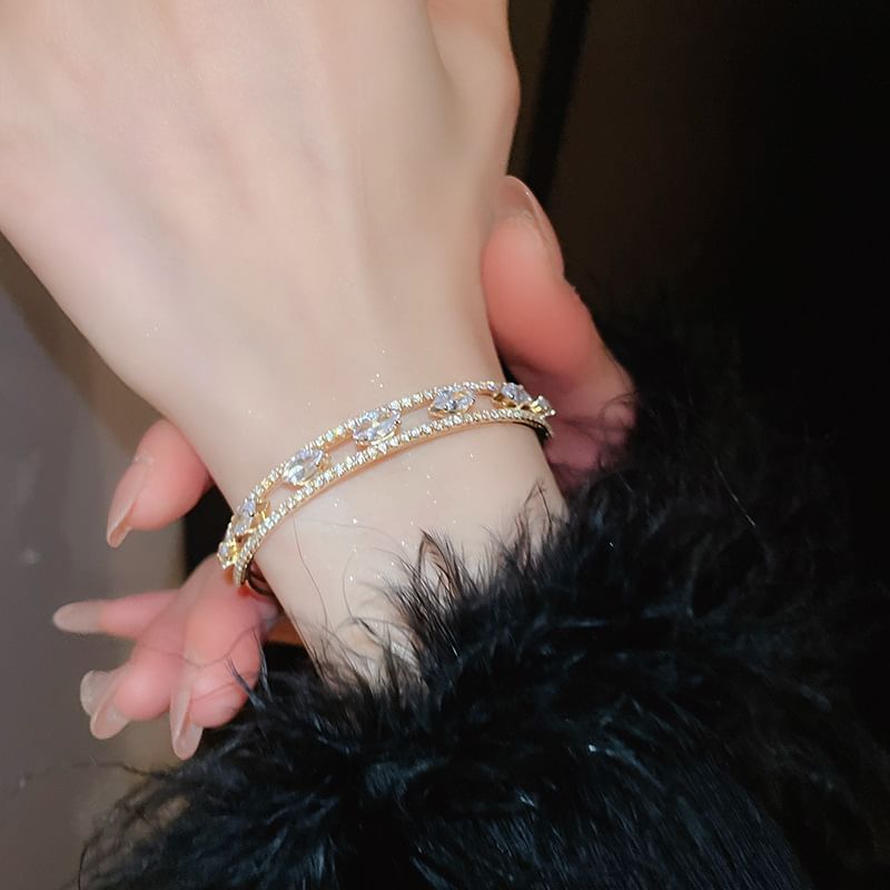 Rhinestone Bangle Open