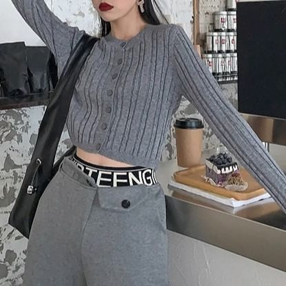 Crew Neck Cable Knit Cropped Cardigan - Plain Button-Up