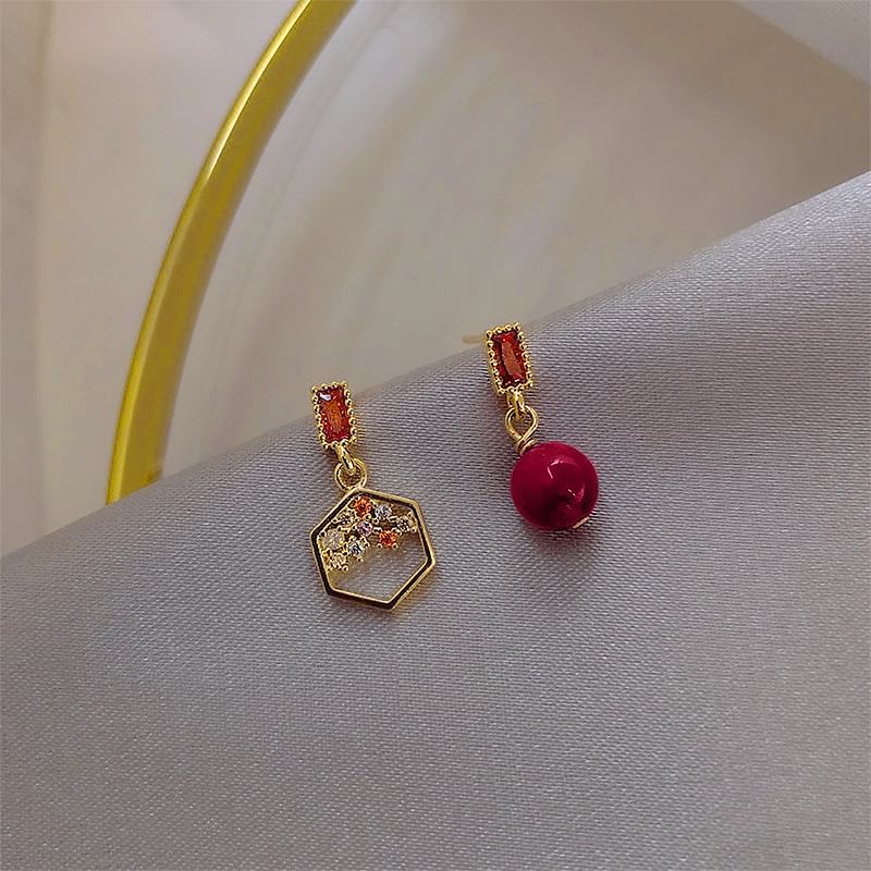 Ear Huggie Drop Hook / Stud Cuff Earring