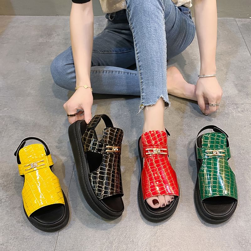 Sandals Croc Grain Buckled