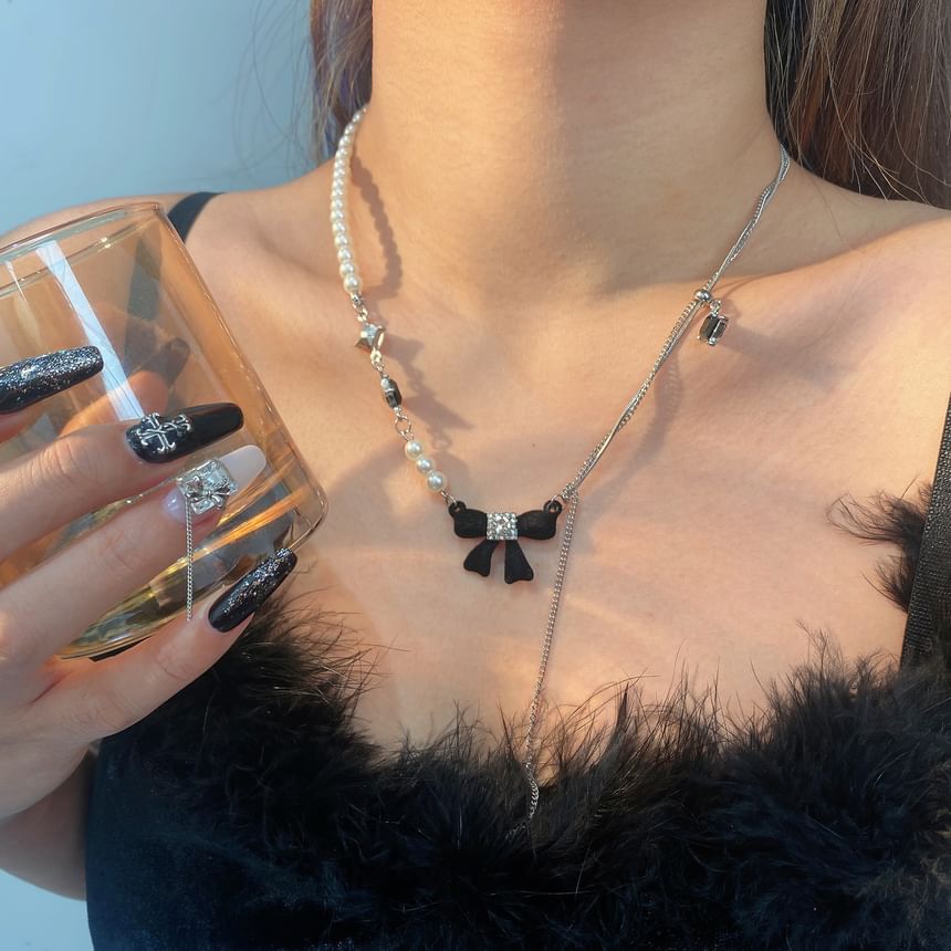 Necklace Bow Pearl Lariat Rhinestone Faux