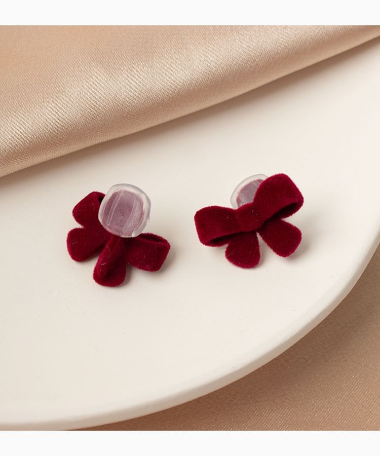 / Bow Earring On Clip Stud