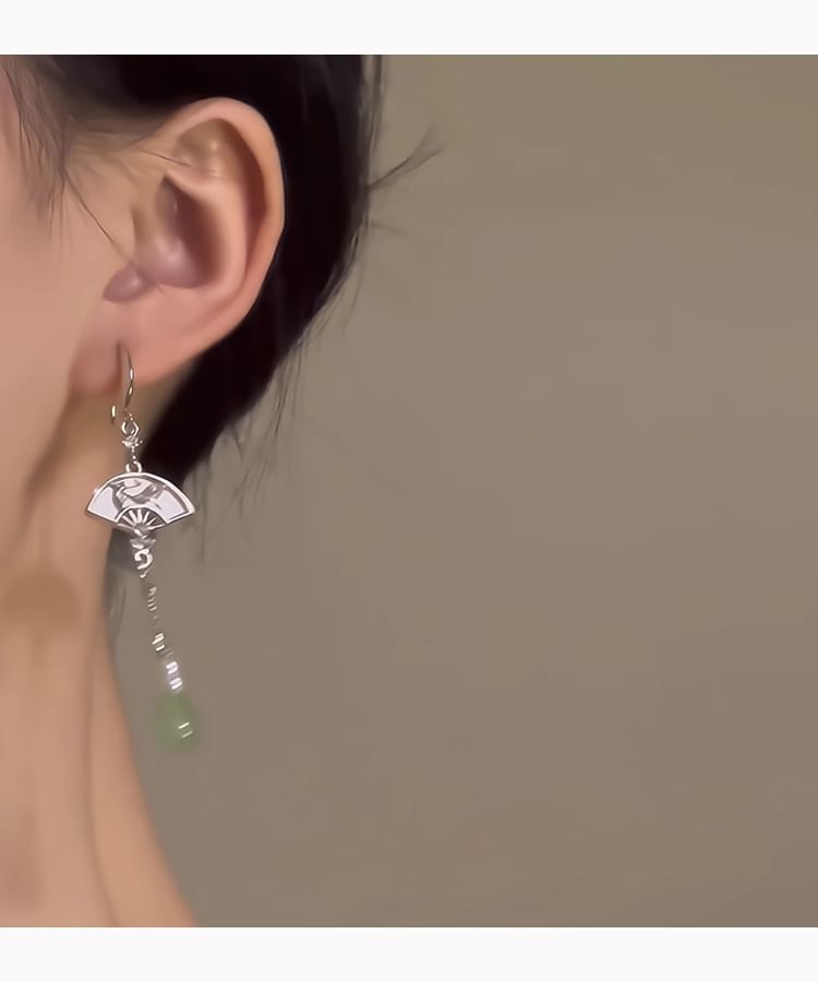 Clip Faux Fan Drop On Jade / Earring
