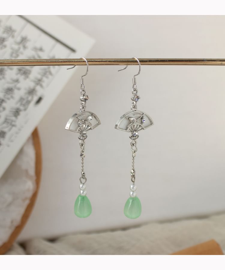 Clip Faux Fan Drop On Jade / Earring