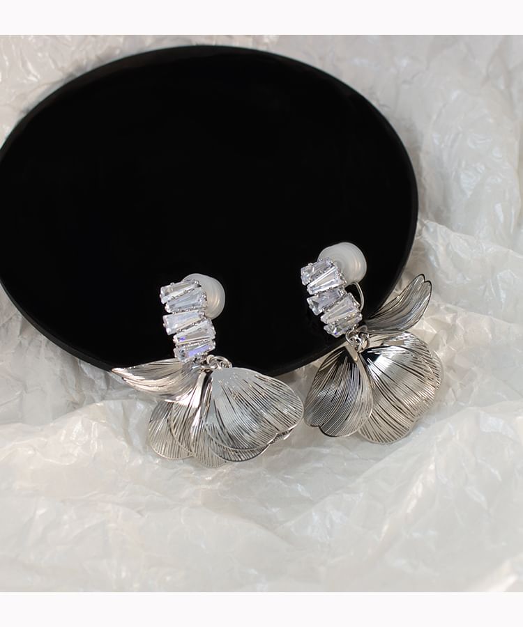 / Clip Petal Drop Earring Rhinestone On