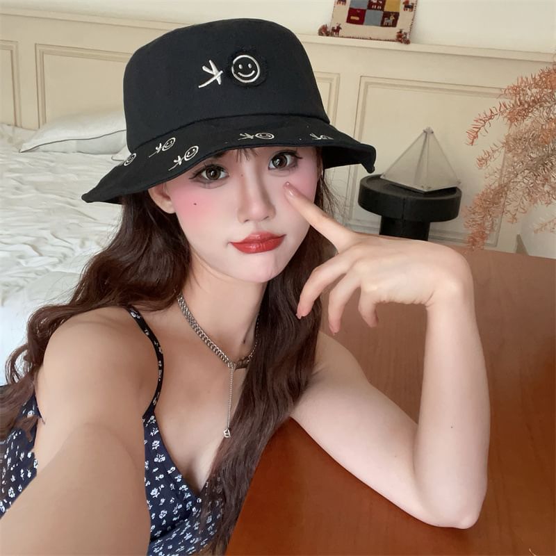 Hat Face Smiley Embroidered Bucket