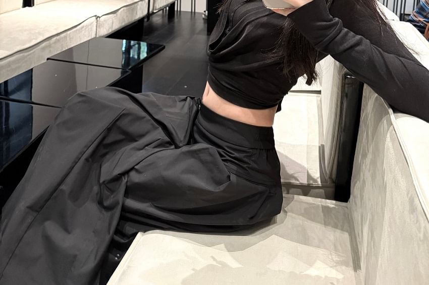 Plain Cropped Inverted Leg Rise Low Collar Pleated Tee Long-Sleeve Wide Pants /