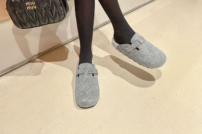 Mules Slip-Ons Buckled /