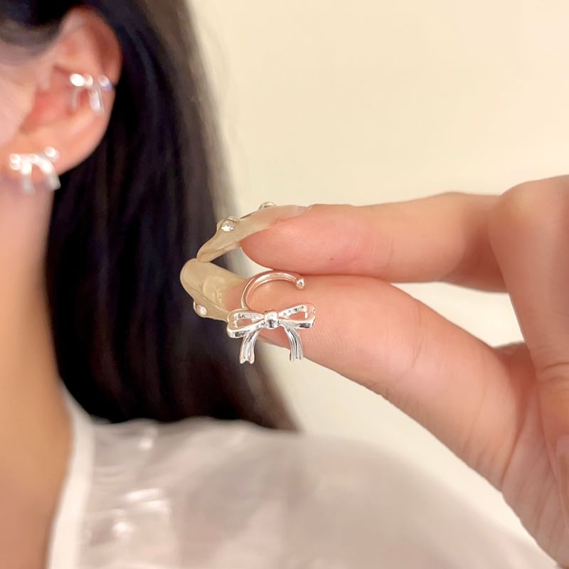 Bowknot Stud Earring