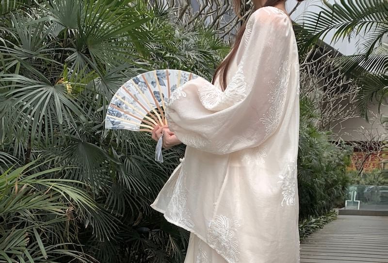 Maxi Top Blouse Set Plain Puff-Sleeve Embroidered Flower Rise Shorts / V-Neck A-Line Skirt Camisole High